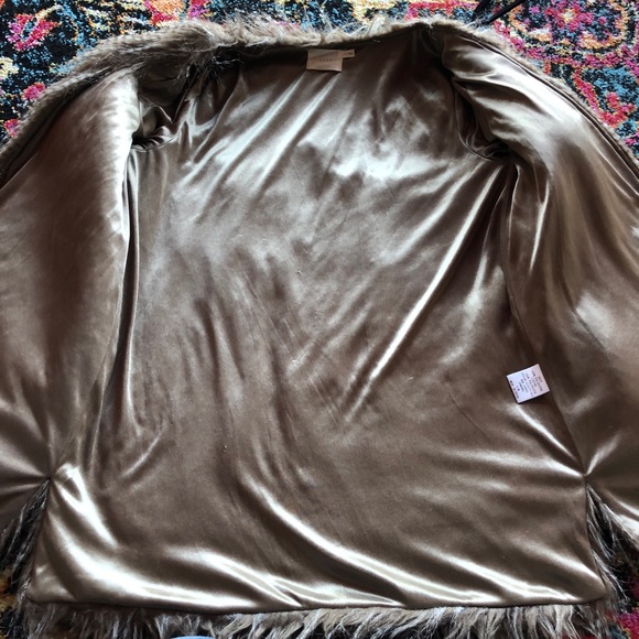 Lush | Faux Fur Jacket - Picture 5 of 6